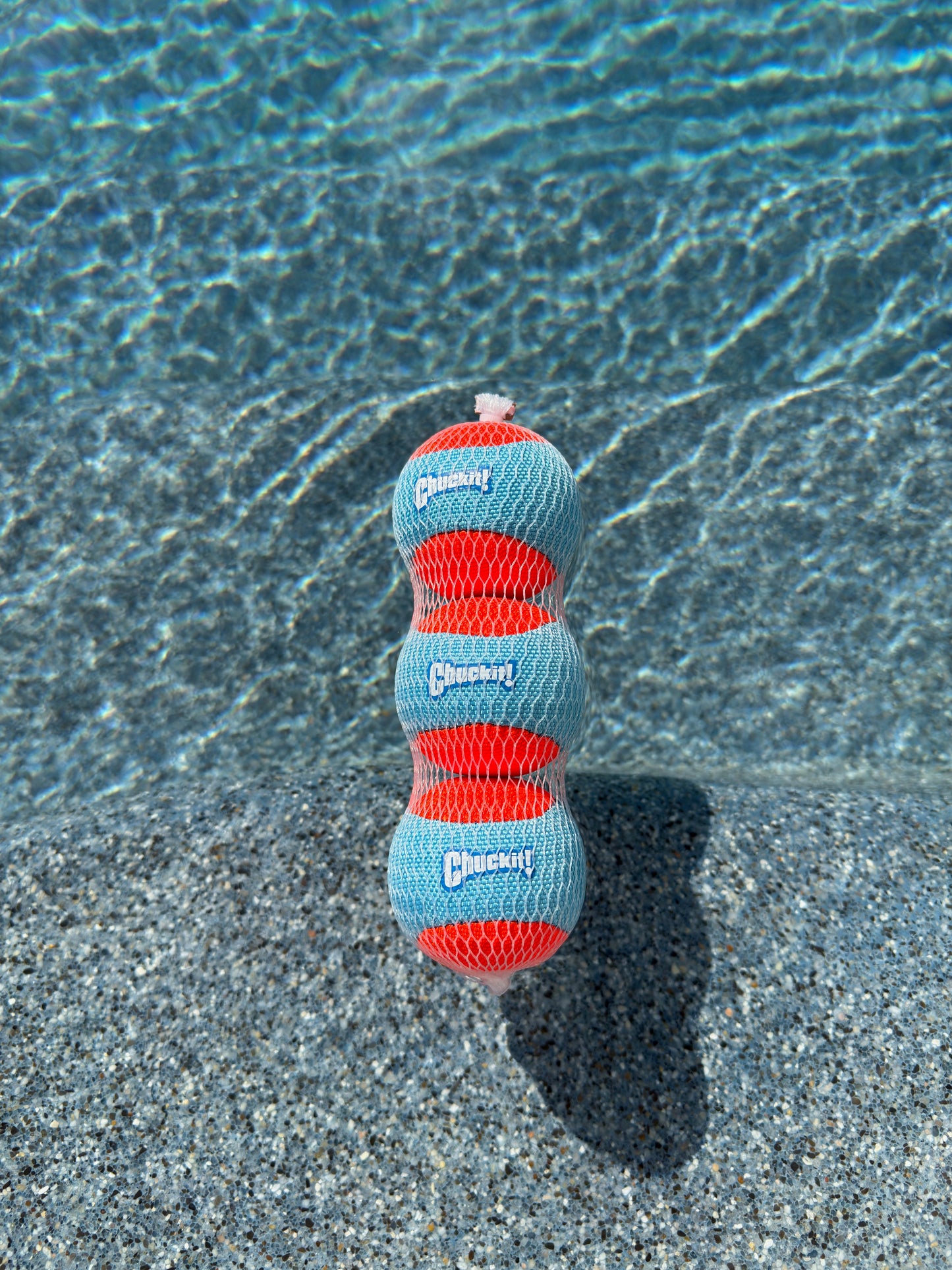 Chuckit! Amphibious Fetch Balls Medium 3 Pack