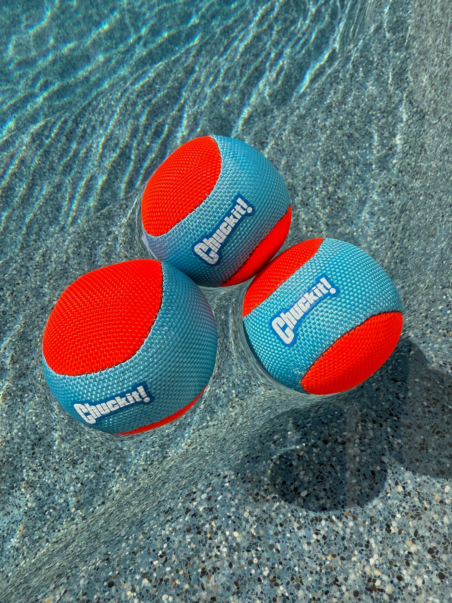 Chuckit! Amphibious Fetch Balls Medium 3 Pack